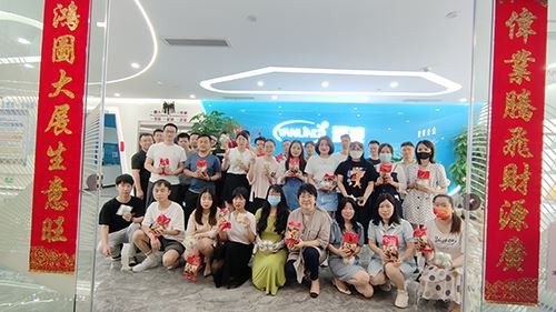 Kuv Yuav Ua Kev Zoo Siab Zoo Siab Zaj Nkoj Festival!